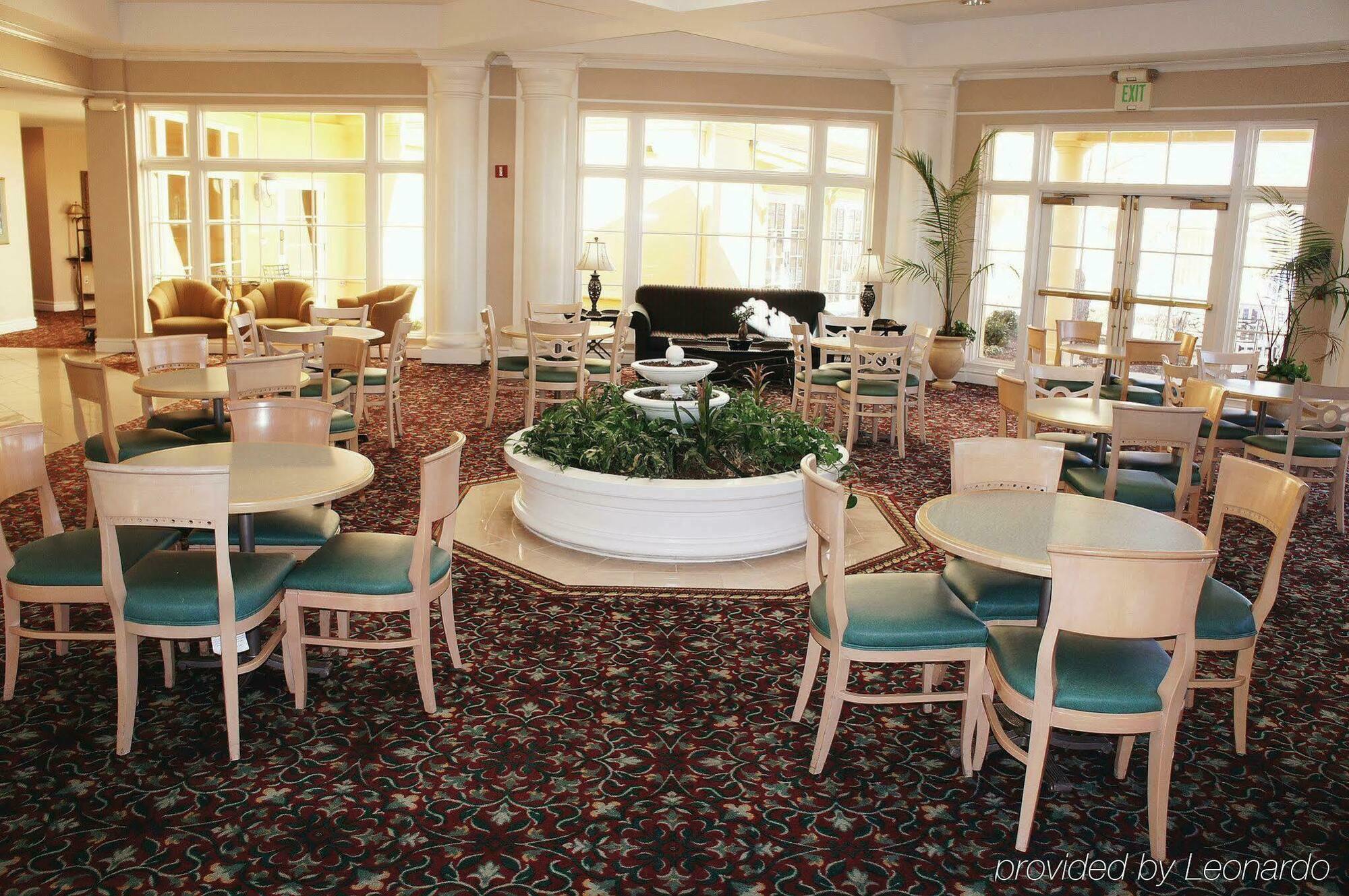 La Quinta By Wyndham St. Louis Westport Hotel 3*
